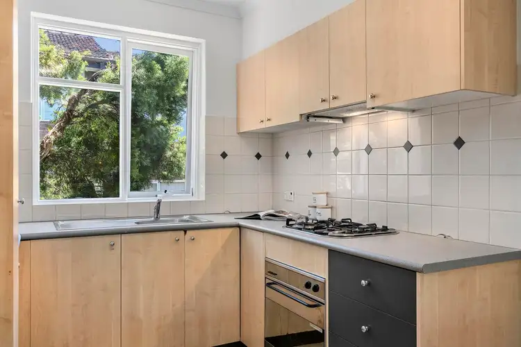 Fifth view of Homely apartment listing, 4/109 Victoria Road, Hawthorn East VIC 3123