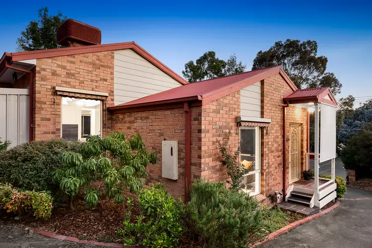 Main view of Homely unit listing, 1/5 Walsh Street, Eltham VIC 3095