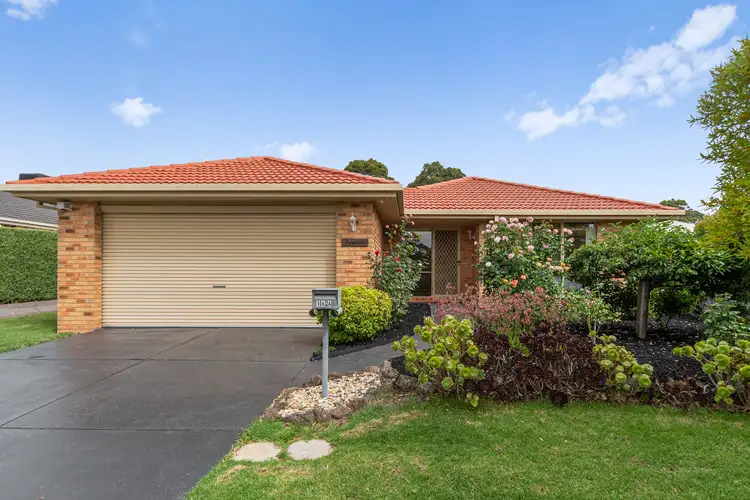16A Coonara Avenue, Mount Eliza VIC 3930