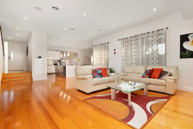 Main view of Homely townhouse listing, 3/21 Stapley Crescent, Chadstone VIC 3148