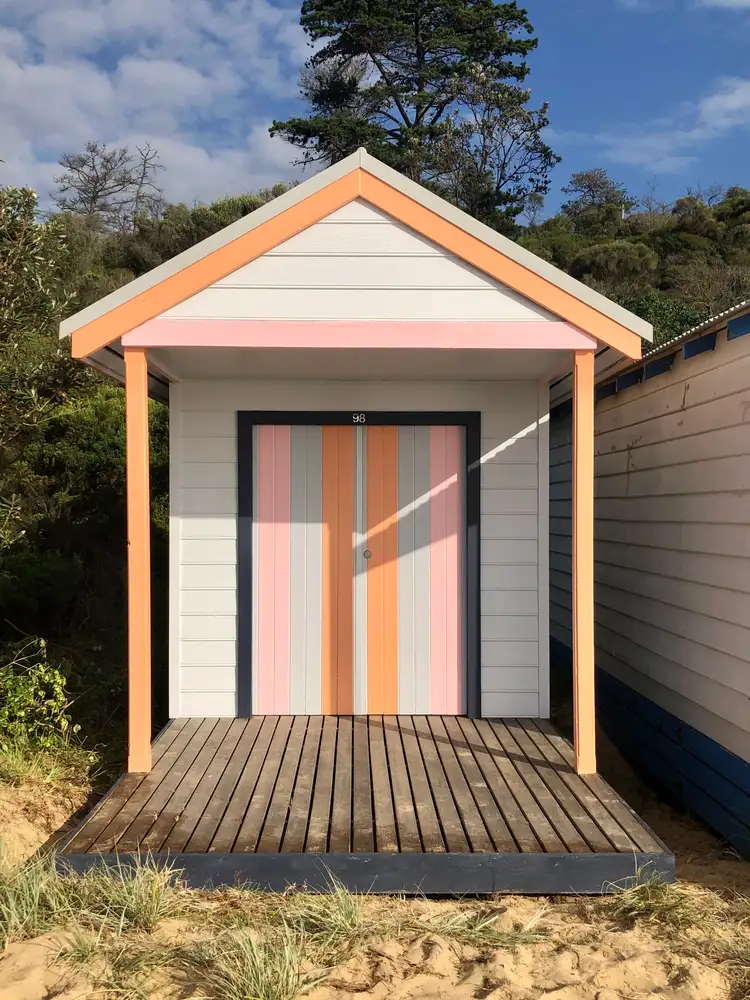 98 Mills Beach