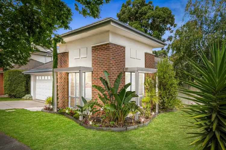 12 Royal Troon Avenue, Heatherton VIC 3202