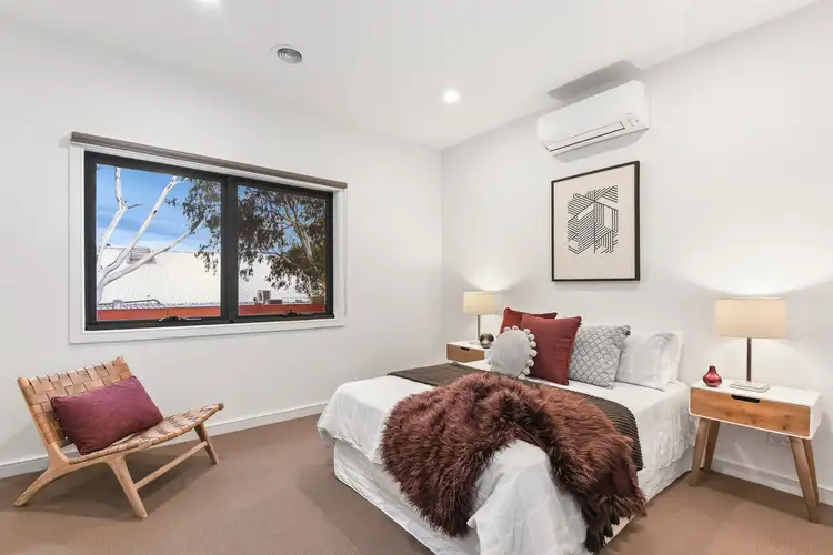 Fifth view of Homely townhouse listing, 2/667 Whitehorse Road, Mitcham VIC 3132