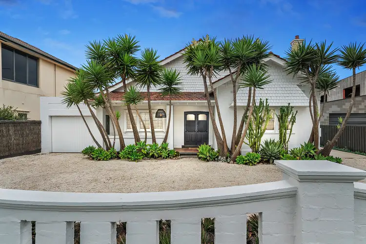 6 New Street, Hampton VIC 3188