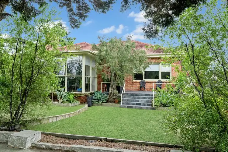 8 Summit Avenue, Belmont VIC 3216