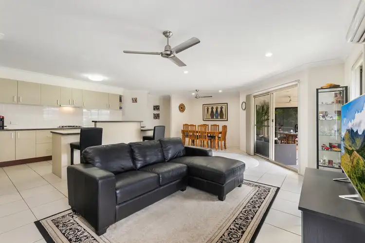 6 Stacey Close, Moggill QLD 4070