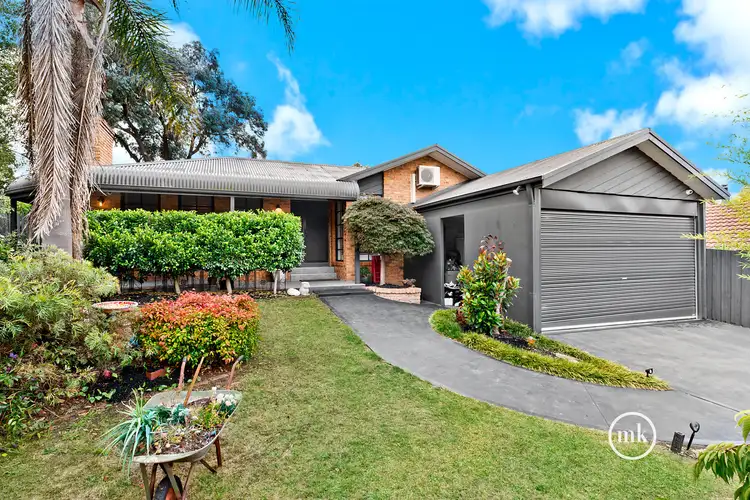 11 Murrindal Close, Eltham North VIC 3095