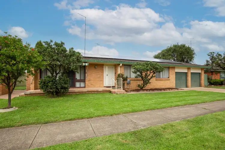 36 Watsonia Street, Emu Plains NSW 2750