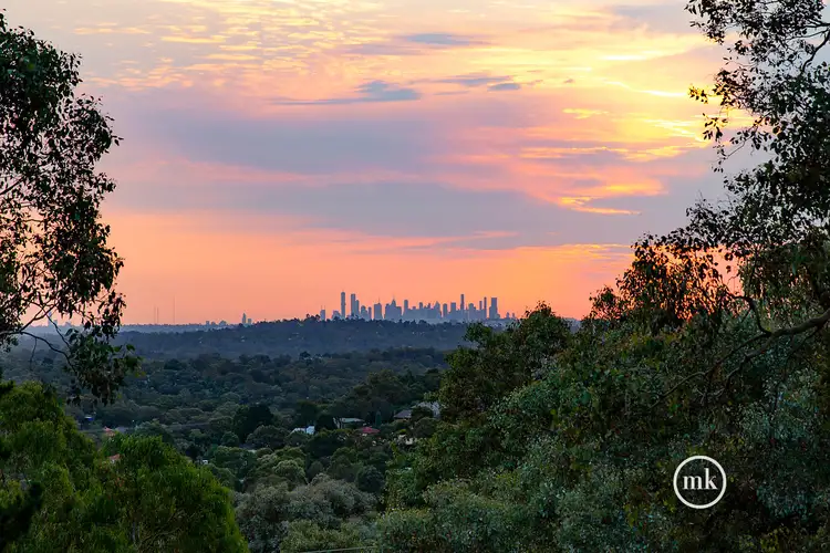 90 Ingrams Road, Research VIC 3095