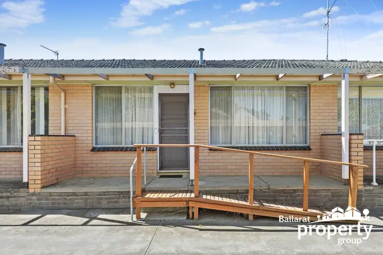 Main view of Homely unit listing, 2/106 Leith Street, Redan VIC 3350