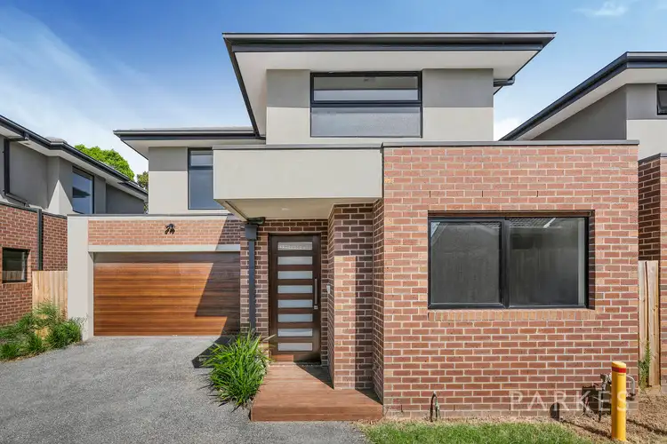 2/38 Greendale Road, Doncaster East VIC 3109