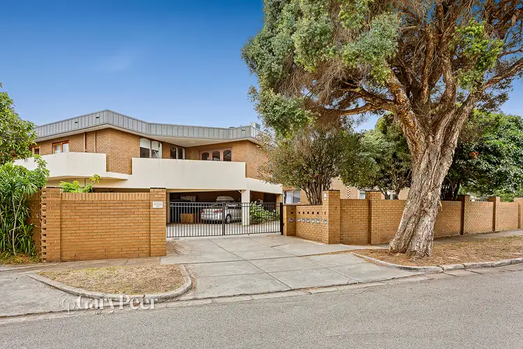 Main view of Homely apartment listing, 3/17 Roberts Court, Brighton East VIC 3187