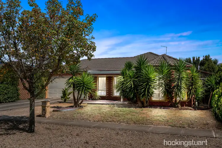 29 Southdean, Melton West VIC 3337