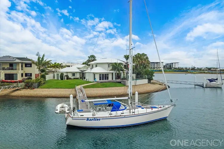 Second view of Homely house listing, 10 Thistle Court, Newport QLD 4020