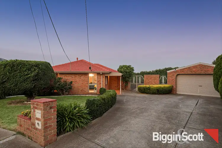 10 Damte Place, St Albans VIC 3021