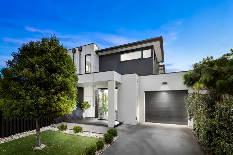 2/46 Saltley Street, South Kingsville VIC 3015
