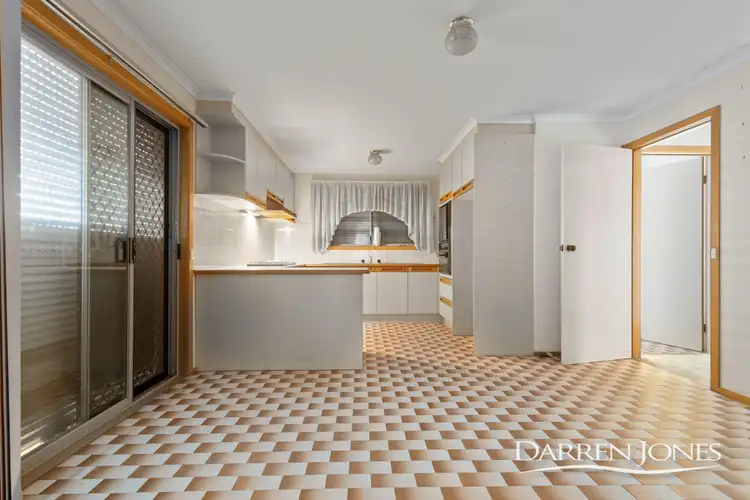 Sixth view of Homely unit listing, 1/103 Grenda Drive, Mill Park VIC 3082
