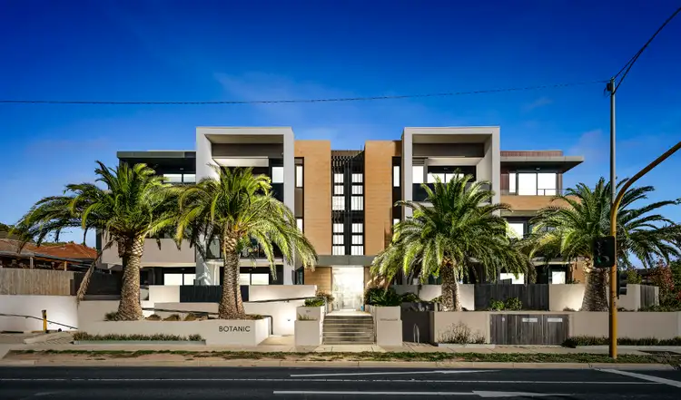 1/872 Doncaster Road, Doncaster East VIC 3109