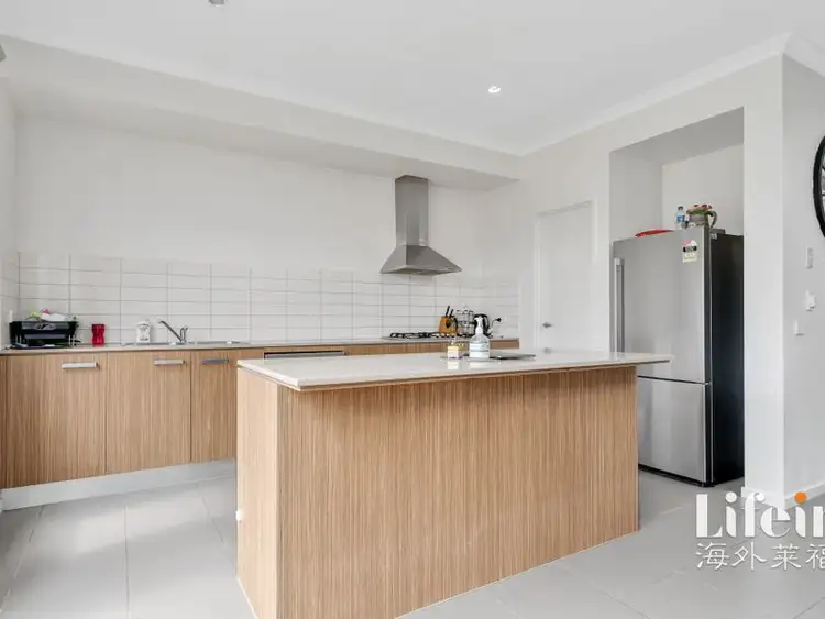 Sixth view of Homely townhouse listing, 30 Broadbeach Circuit, Point Cook VIC 3030