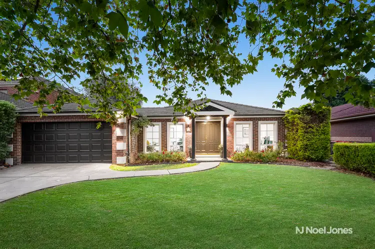 82 Jenola Parade, Wantirna South VIC 3152