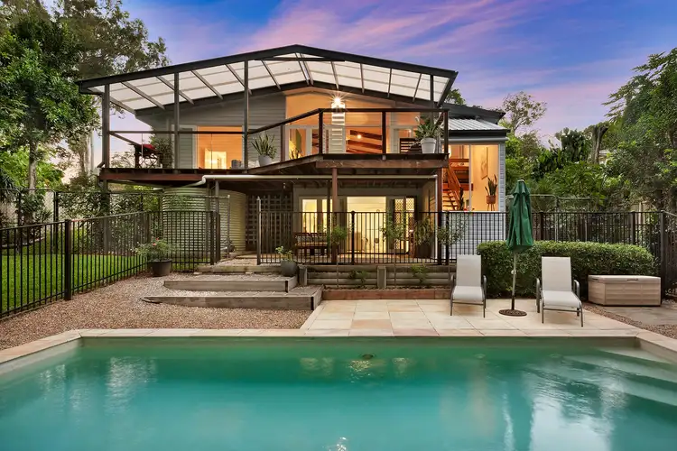 61 Moordale Street, Chapel Hill QLD 4069