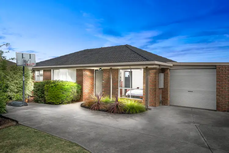 2/9 Green Court, Altona VIC 3018