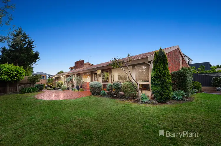74 Winters Way, Doncaster VIC 3108