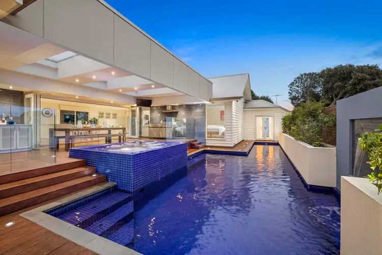24 Dunham Street, Rye VIC 3941
