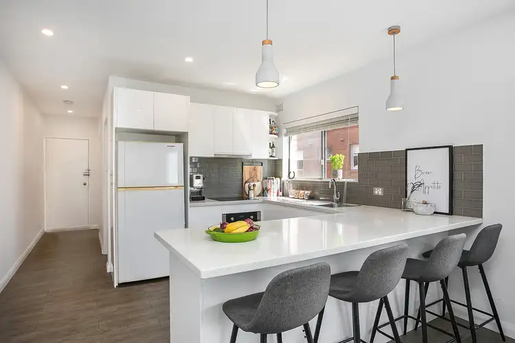 2/68 Crown Road, Queenscliff NSW 2096
