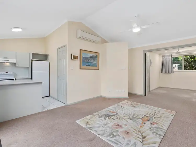 4/5 Sylvia Street, Noosaville QLD 4566
