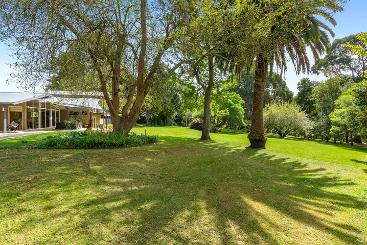 360 Arthurs Seat Road, Red Hill VIC 3937