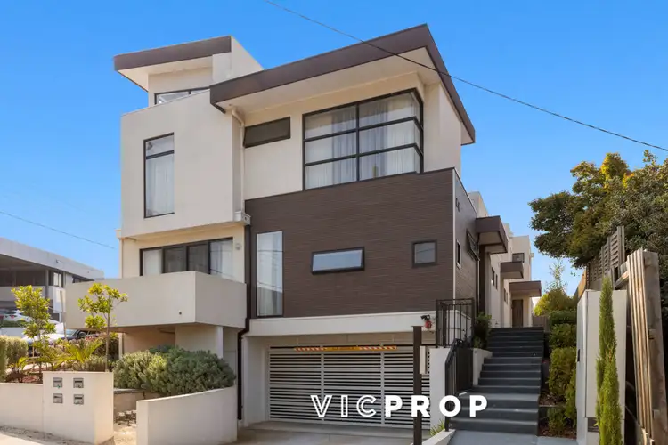 3/2 Ada Street, Doncaster VIC 3108