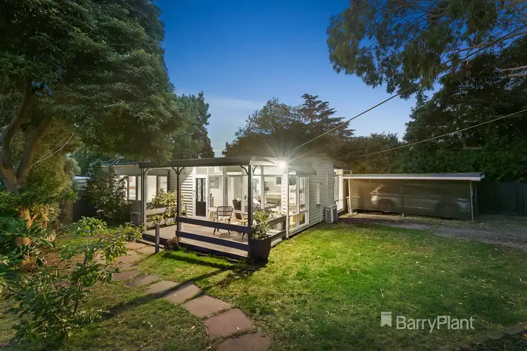 32 Cresswell Crescent, Mitcham VIC 3132
