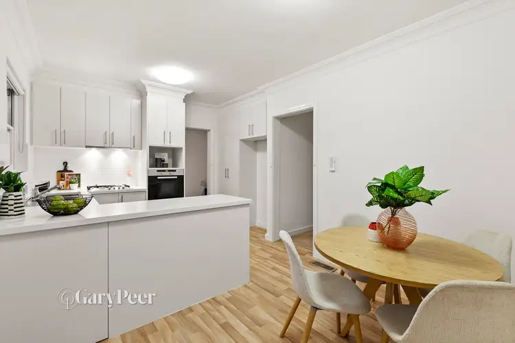 Sixth view of Homely apartment listing, 2/31 Kooyong Road, Caulfield North VIC 3161