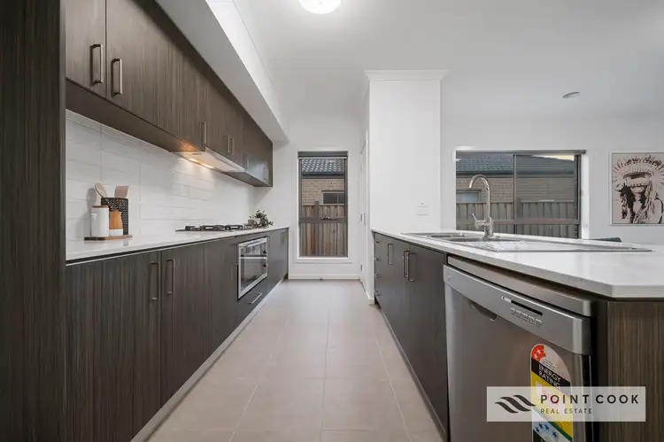 Sixth view of Homely house listing, 39 Bondi Parade, Point Cook VIC 3030