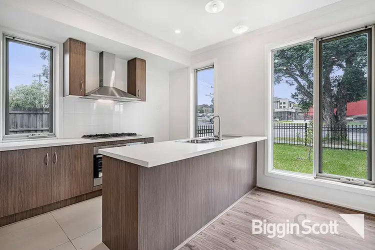 Third view of Homely townhouse listing, 1/326 Canterbury Road, Heathmont VIC 3135