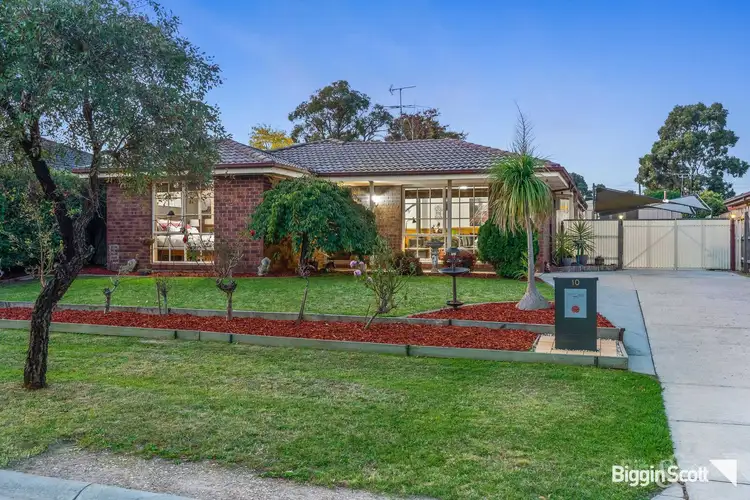 10 Nabilla Court, Pakenham VIC 3810