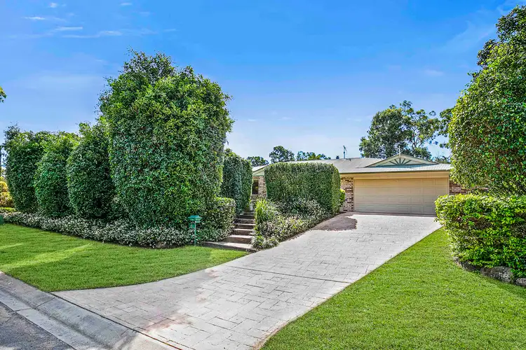 6 Bellthorpe Place, Forest Lake QLD 4078
