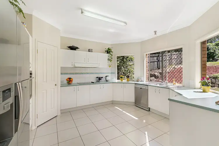 81 Gibson Crescent, Bellbowrie QLD 4070