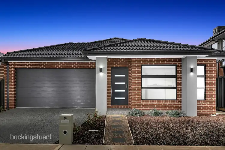 39 Riverine Street