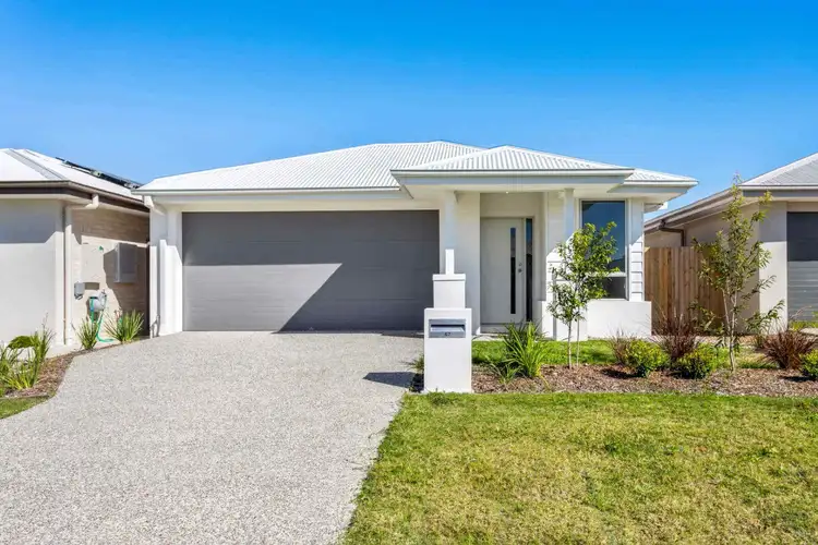 67 Jeanine Crescent