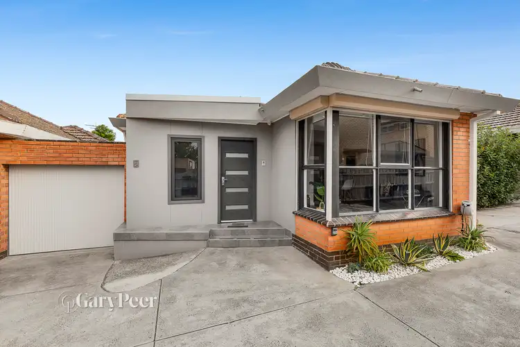 Main view of Homely unit listing, 2/11 Clinton Street, Brighton East VIC 3187