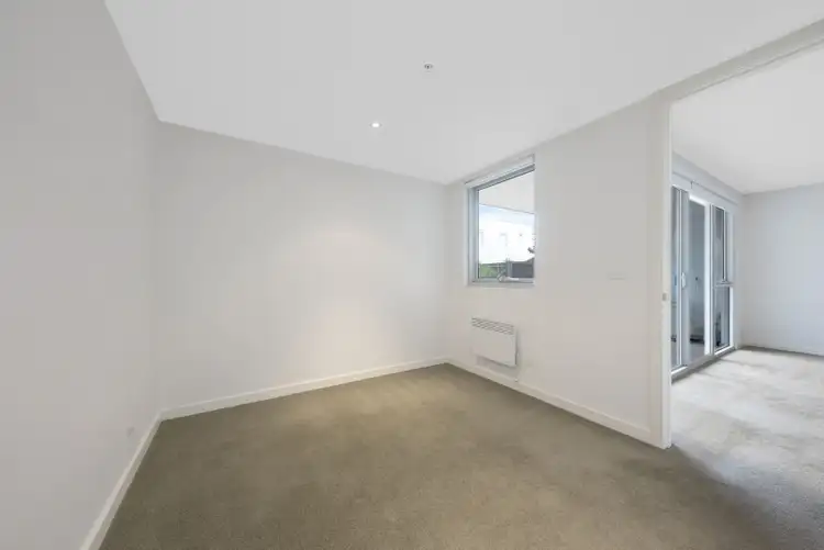 Fourth view of Homely apartment listing, 1/12 Crefden Street, Maidstone VIC 3012