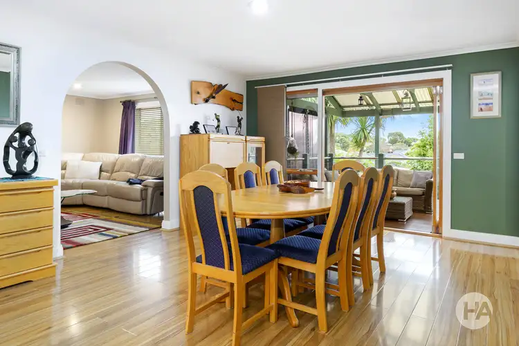 Fifth view of Homely house listing, 15 Bower Court, Langwarrin VIC 3910