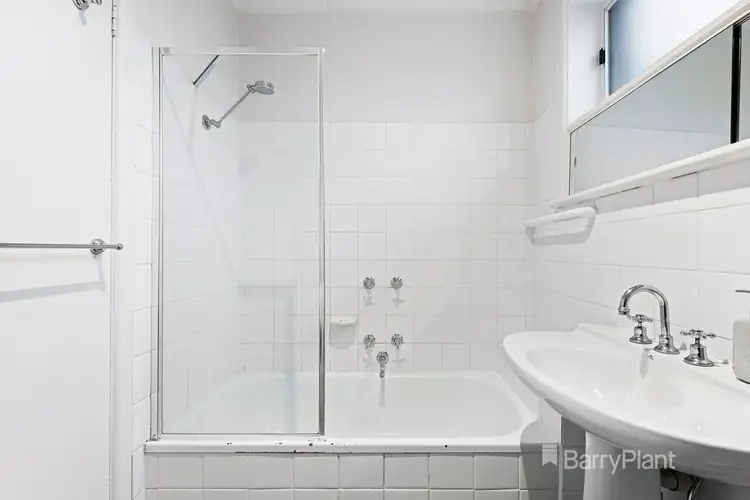 Sixth view of Homely apartment listing, 6/12 Belmont Avenue, Glen Iris VIC 3146