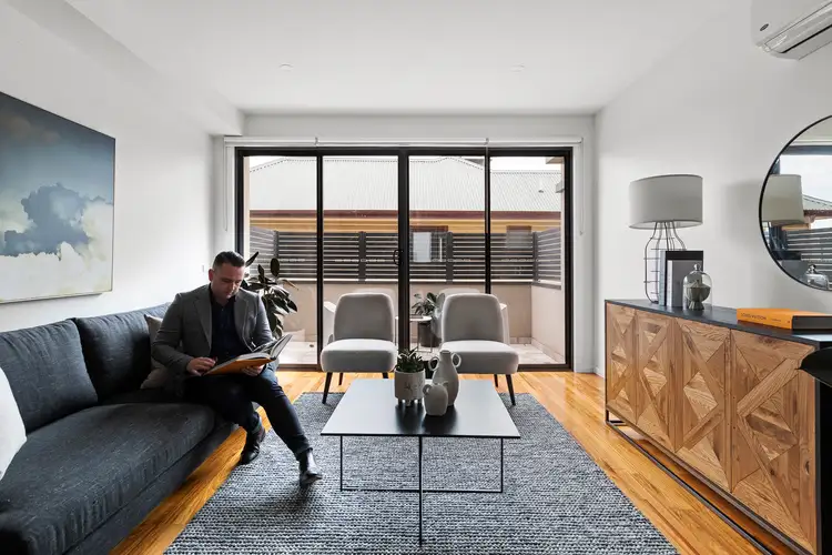 2/94 Snell Grove, Oak Park VIC 3046
