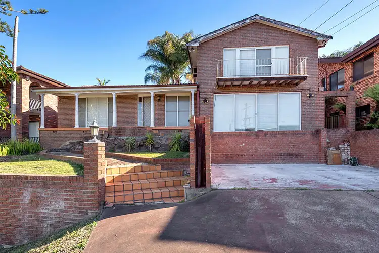 64 Deloraine Drive, Leonay NSW 2750