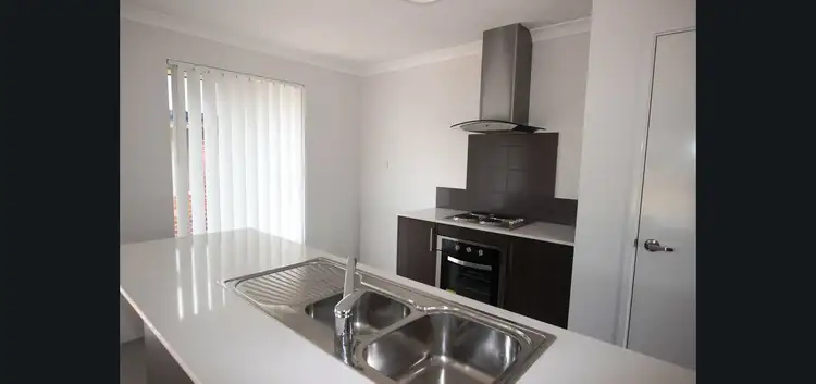 25A Logue Street, Waroona WA 6215