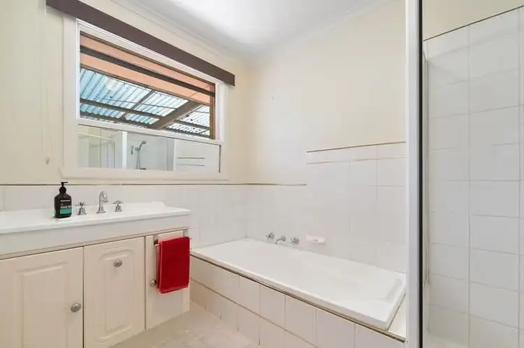 Fourth view of Homely unit listing, 1/25 Athol Court, Langwarrin VIC 3910