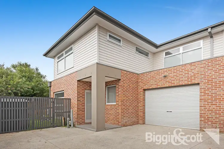 2/48 Omar Street, Maidstone VIC 3012